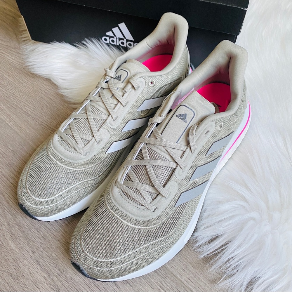 NWT Adidas Supernova Women’s Shoes - Picture 2 of 9